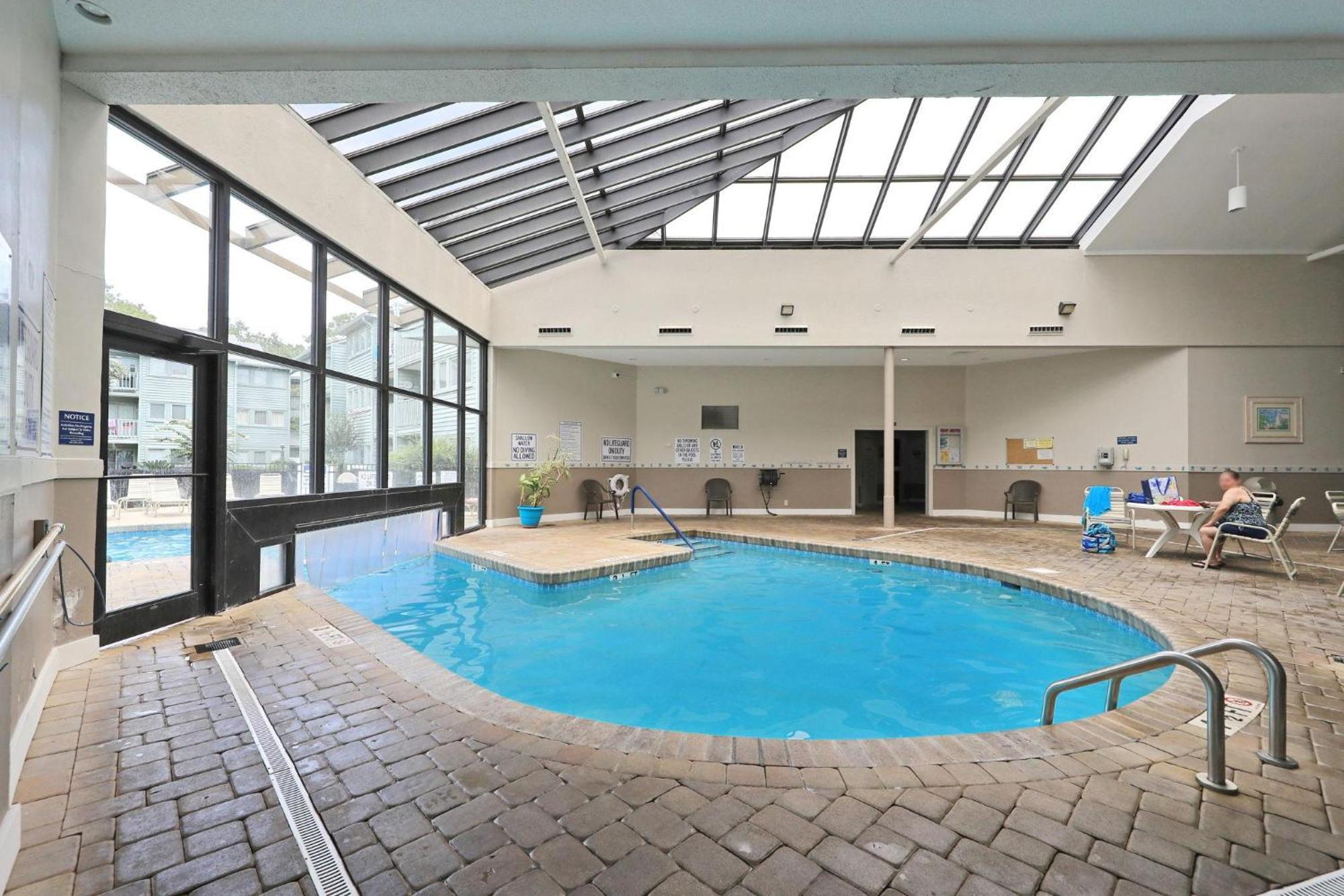 Вилла 5905 S Kings Hwy, 4203 - Ocean Walk Sleeps 4 Миртл-Бич Экстерьер фото